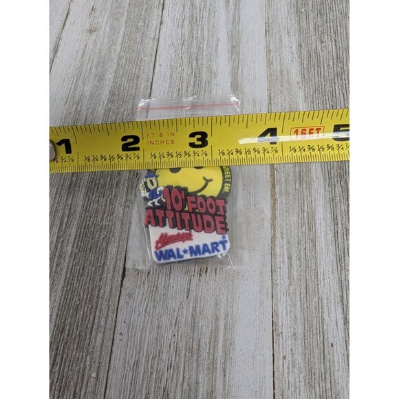 Vintage Wal-Mart Smiley Face Keychain 10 Foot Attitude - Picture 5 of 5